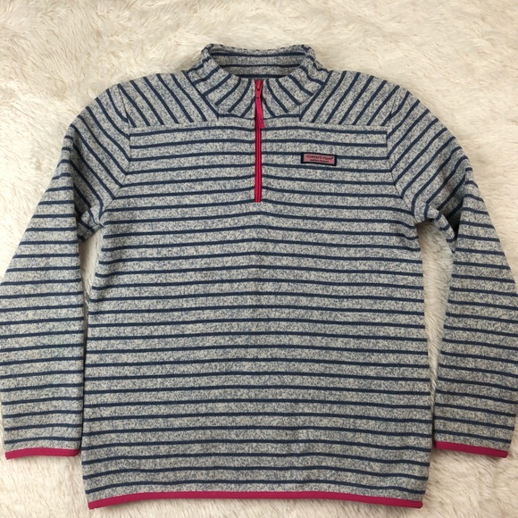 Vineyard Vines Sweaters - Vineyard Vines sweater SZ XL(16) S in adults